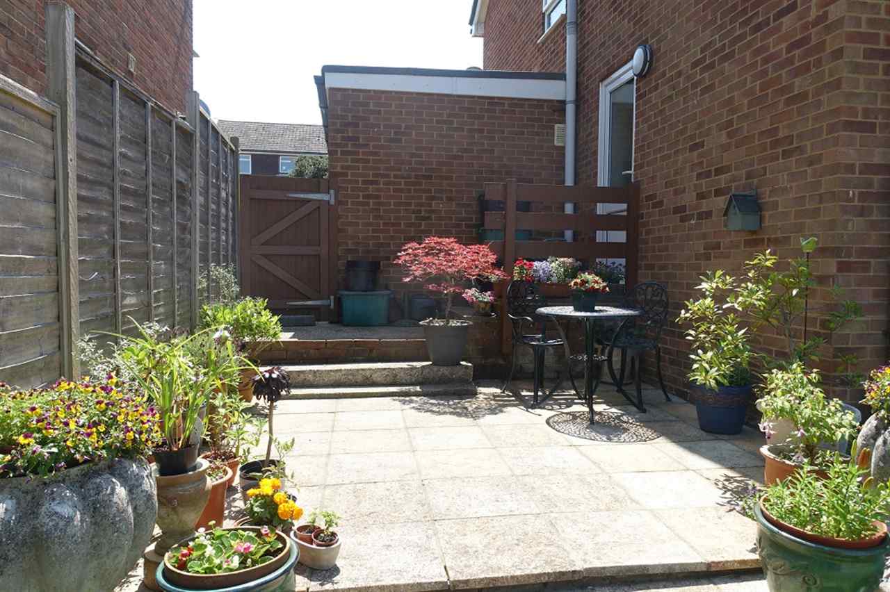 resized-2349823-Patio Area A.JPG